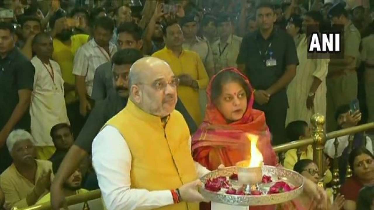 Ahmedabad: Amit Shah offers prayer at Jagannath temple in ahead of Rath Yatra