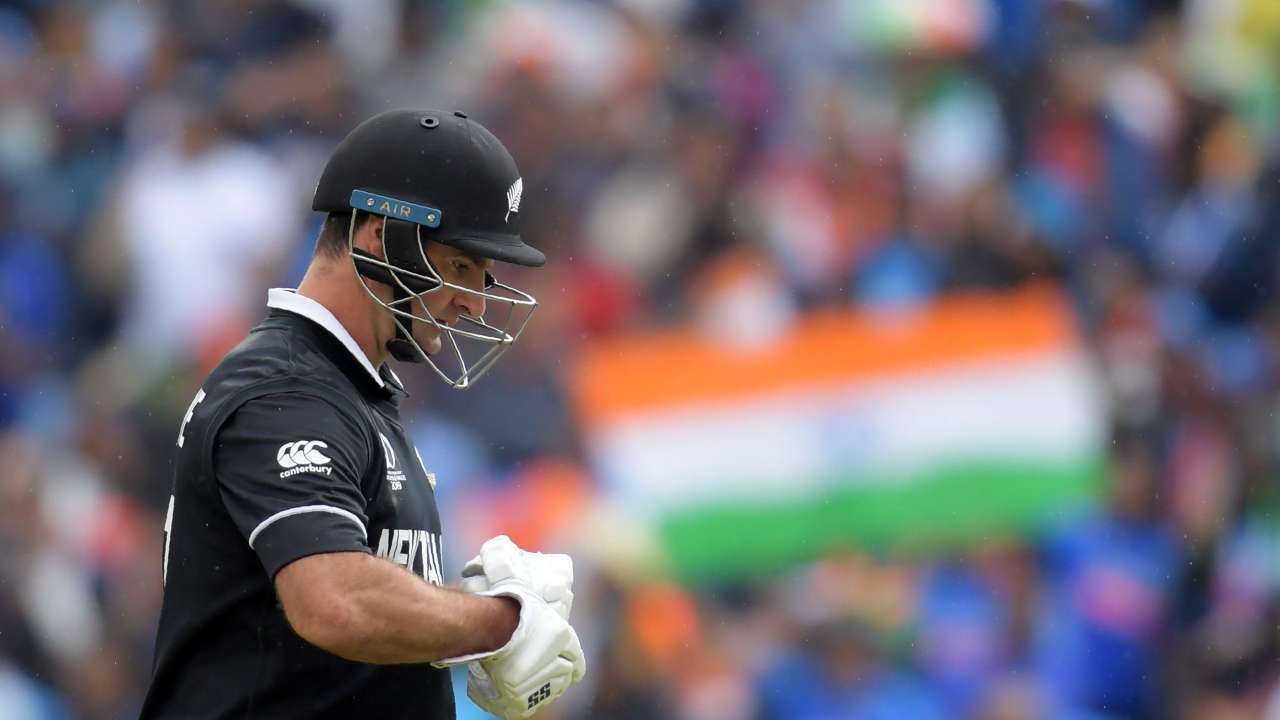 Jimmy Neesham, Colin de Grandhomme fall quickly