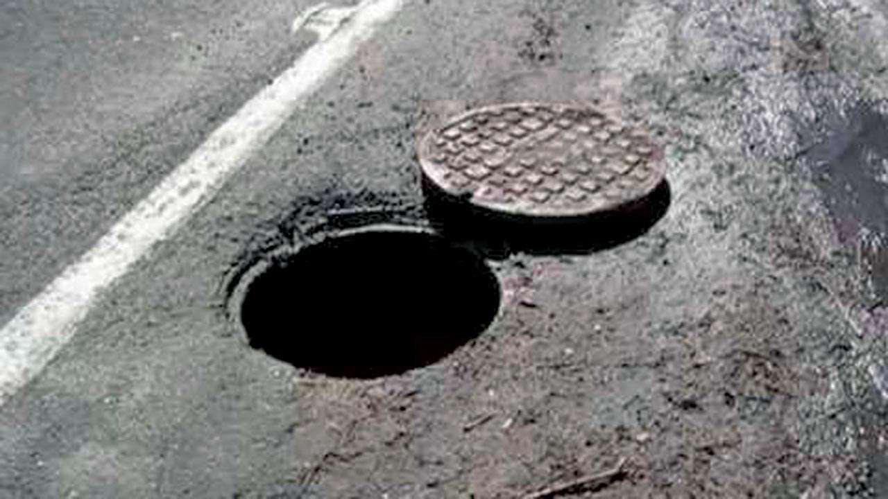 Safety nets in less than 1 manholes in mumbai