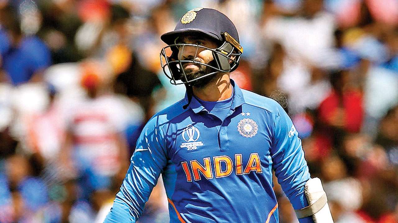 Dinesh Karthik: 3/10