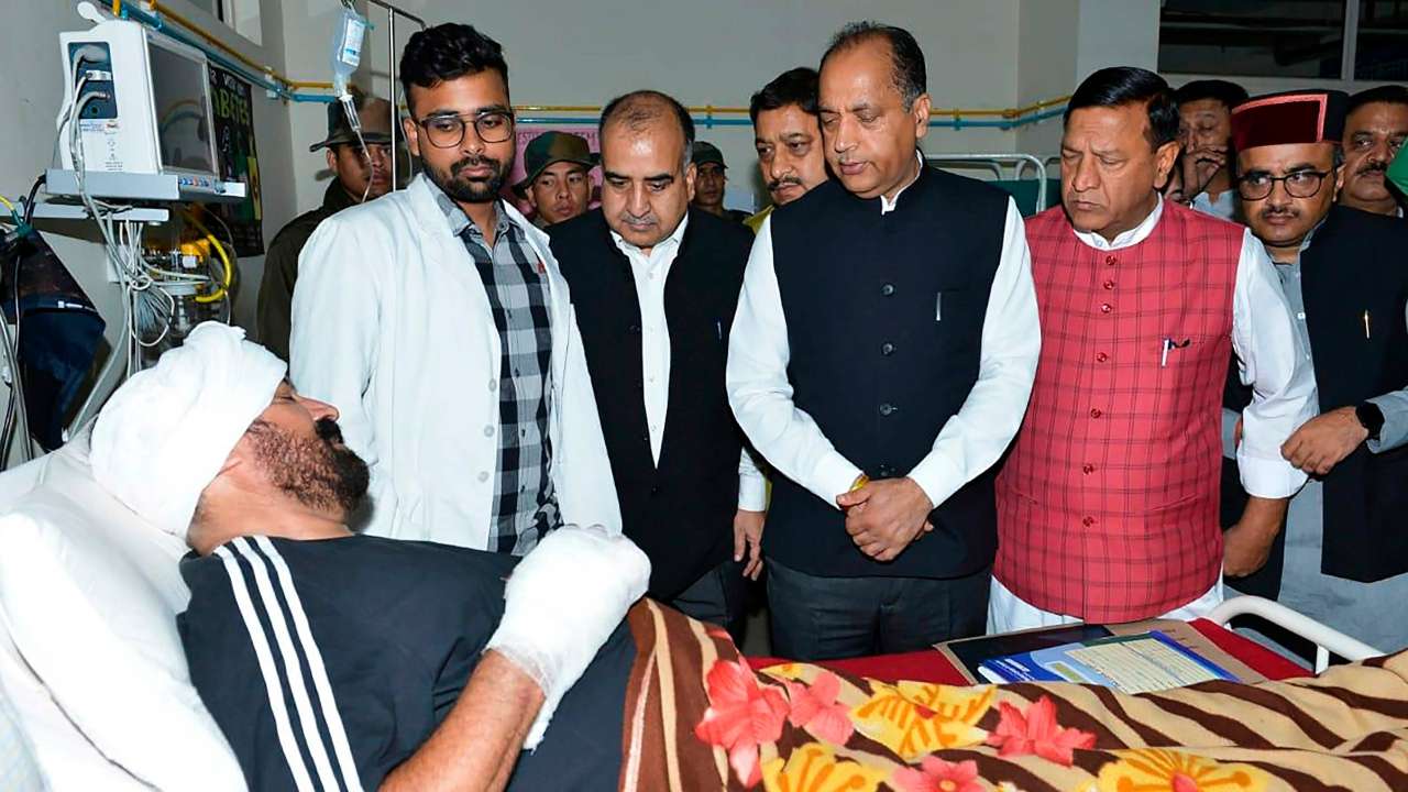 Himachal CM visiting victims