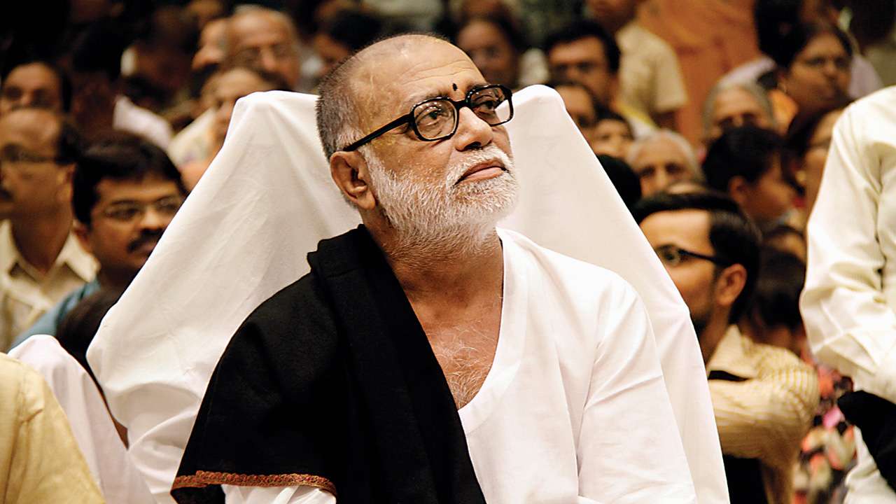 Morari Bapu