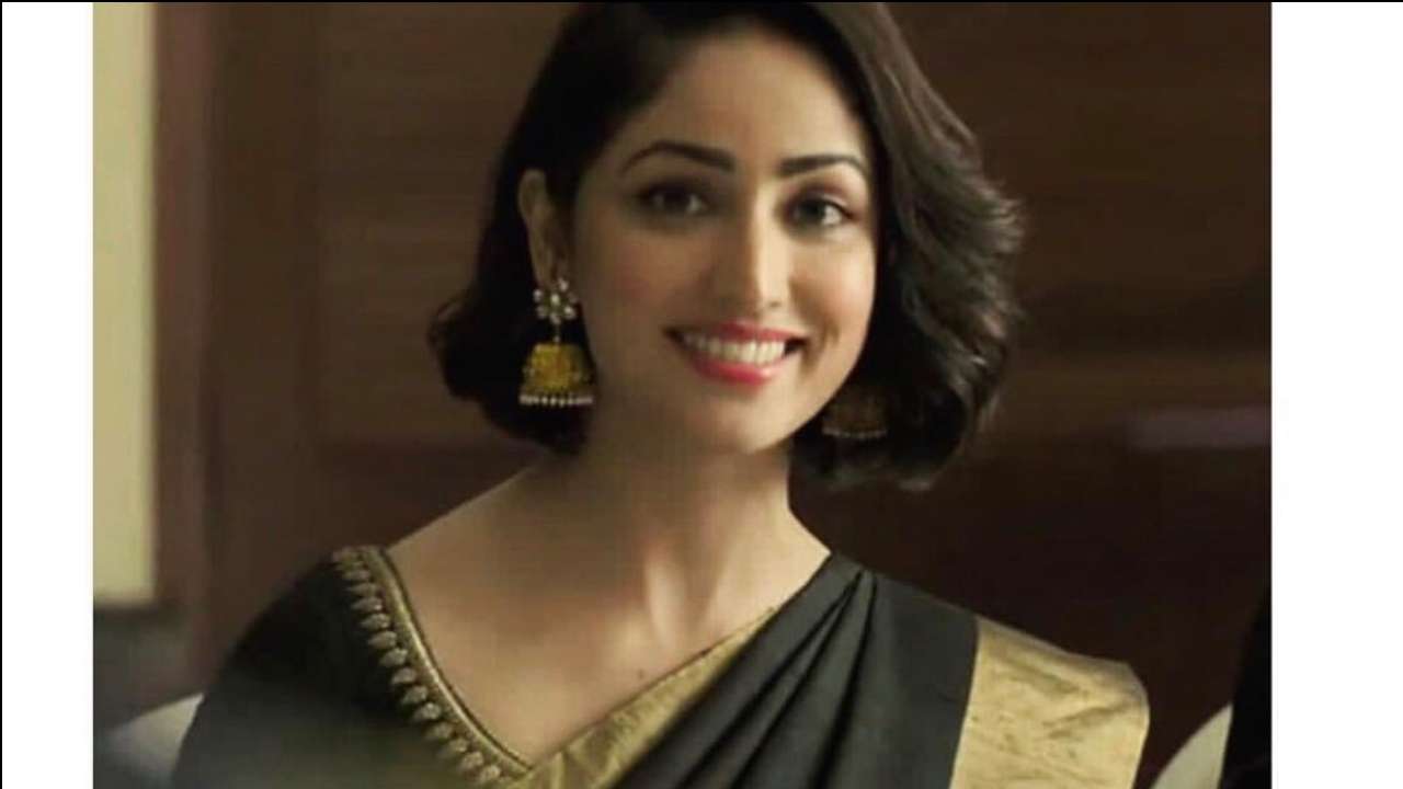 Yami Gautam for #SareeTwitter