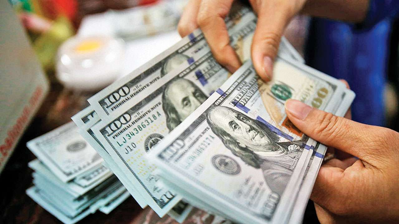 First time in a month, forex reserves declines by $1.11 bn