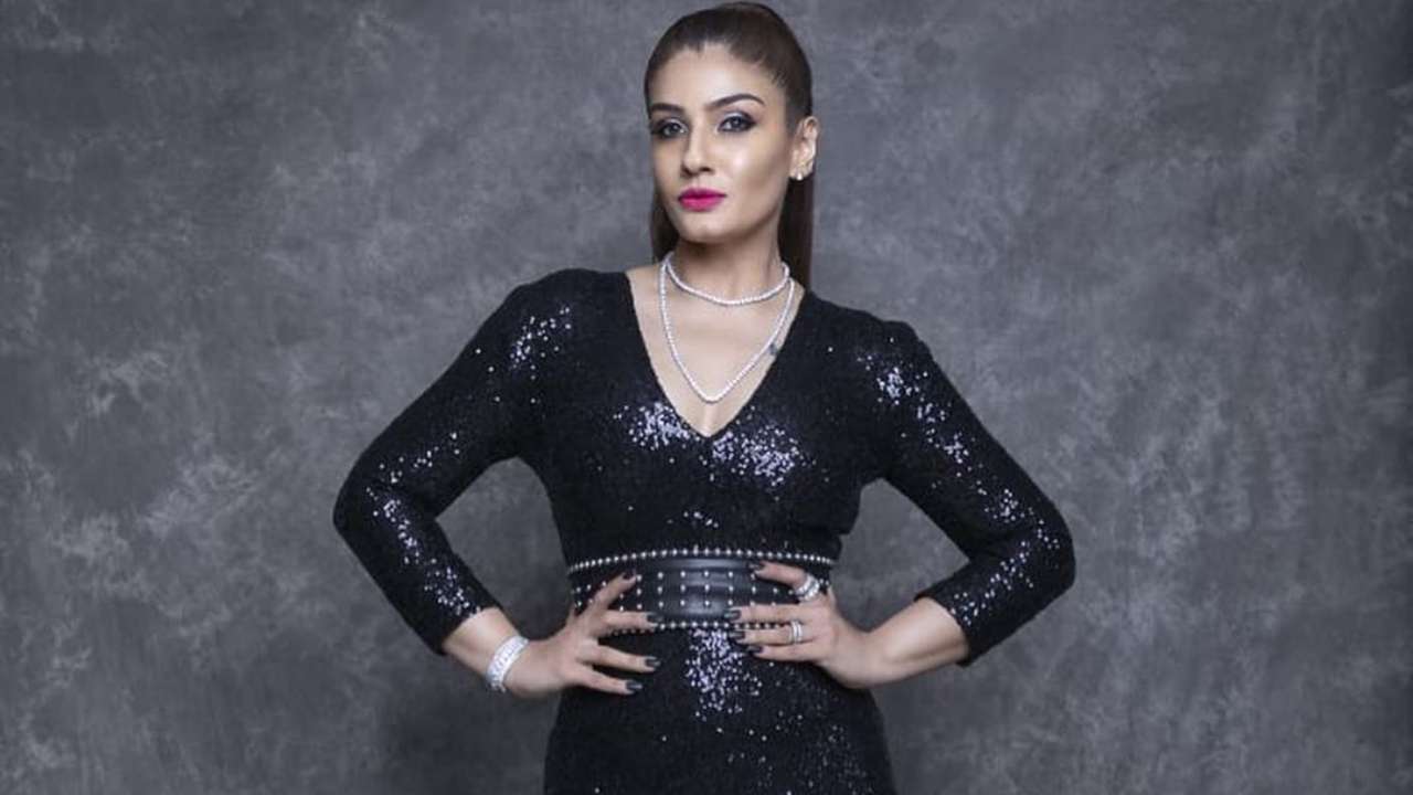 'I love remixes', Raveena Tandon gives thumbs up to recreated versions of 'Sheher Ki Ladki' and 'Tip Tip Barsa Paani'
