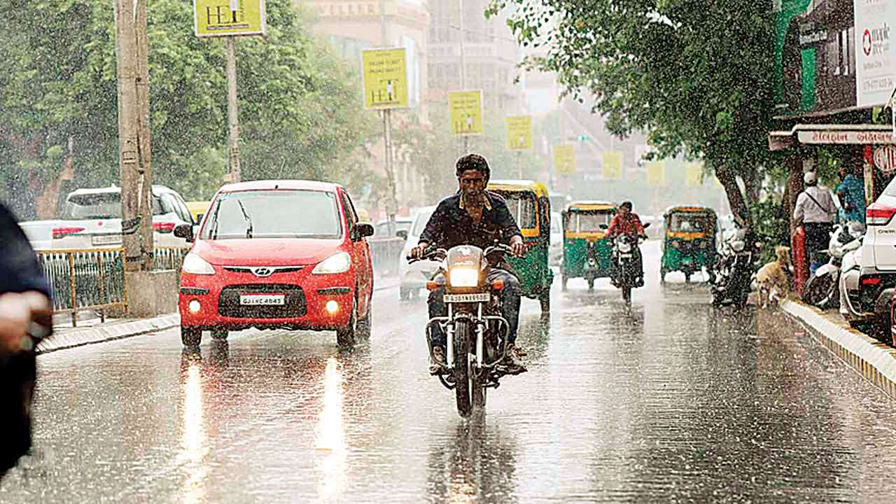 Forecast predicts light rains in Ahmedabad