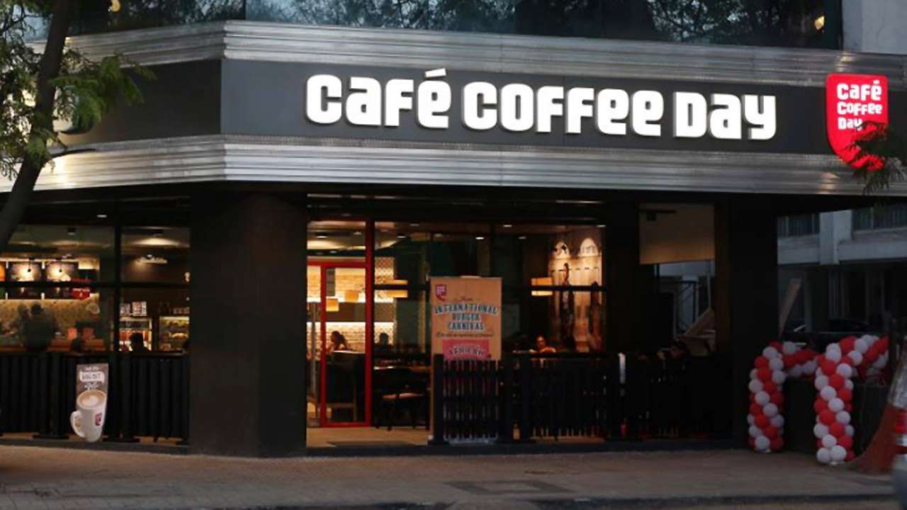 Cafe Coffee Day वर सेबी कडून मोठी कारवाई, ठोठावला 26 कोटींचा दंड