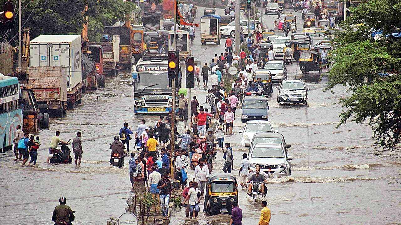 IMD predicts intermittent rain in Mumbai & suburbs