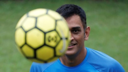 Watch: MS Dhoni playing Volleyball