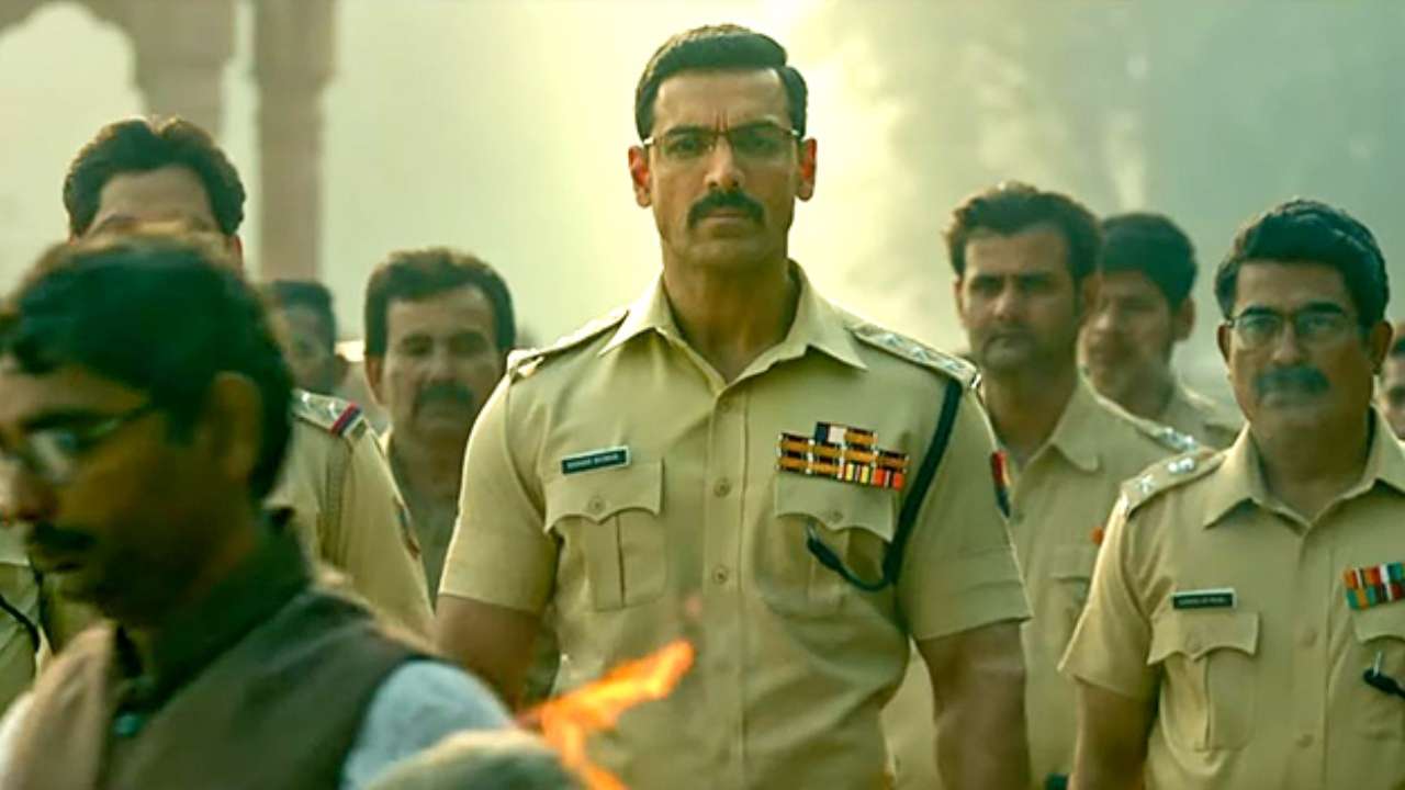 Competing with Akshay takes toll on John? 'Mission Mangal' opens to ...