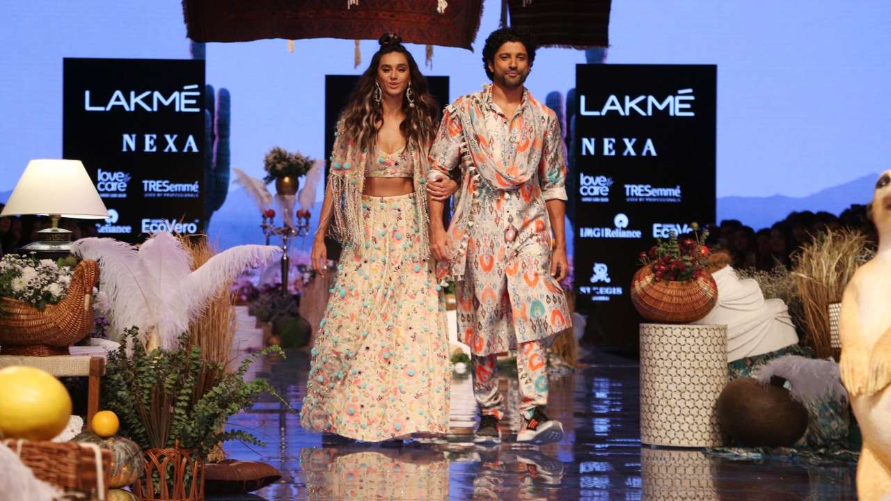 Farhan Akhtar-Shibani Dandekar get the party started!