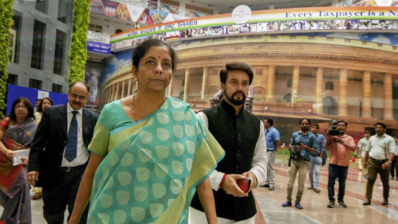 Consult Senior Leaders Before Speaking Nirmala Sitharaman Chides Rahul For Tweeting RBILooted