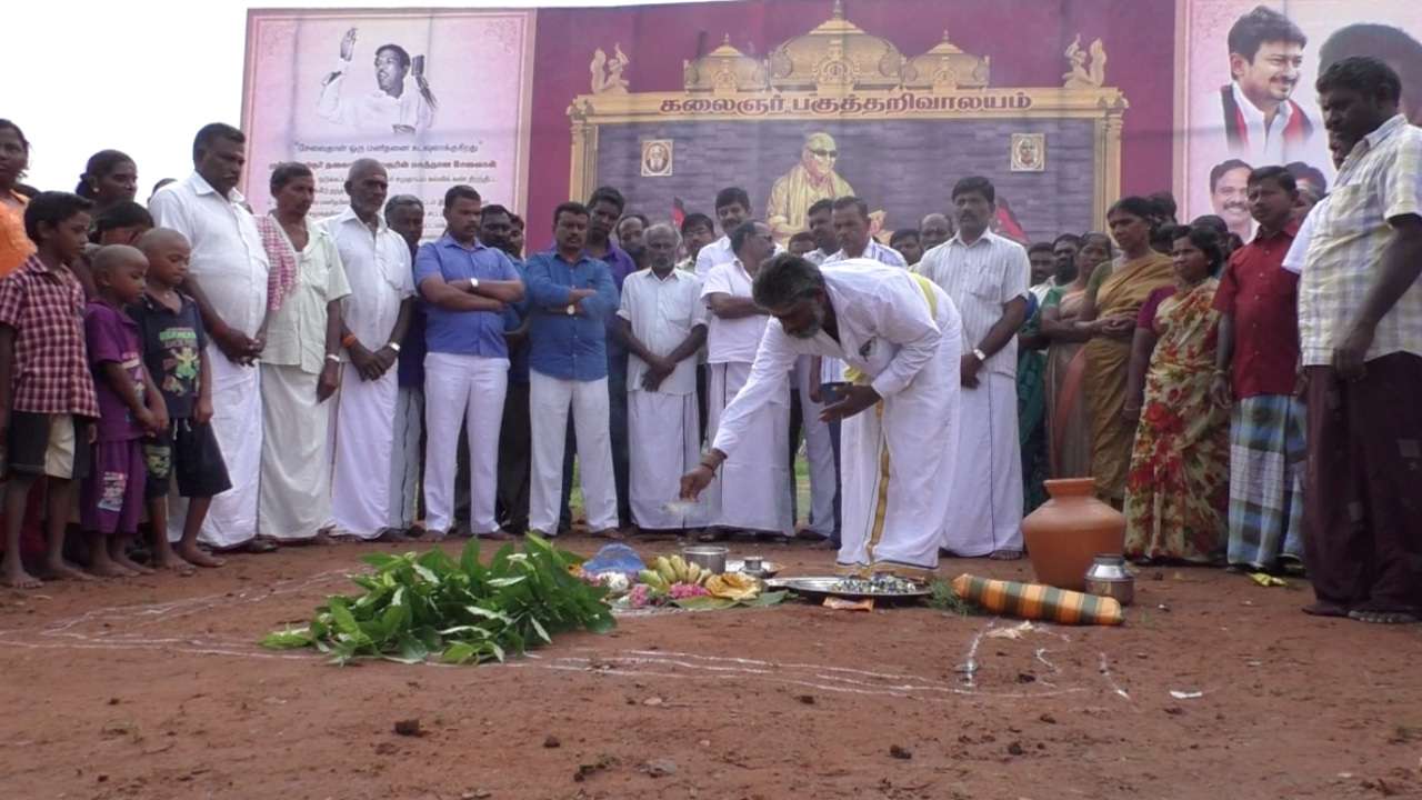 A Temple Of Rationality For Self Proclaimed Atheist Tamil Nadu Village S Tribute To Karunanidhi