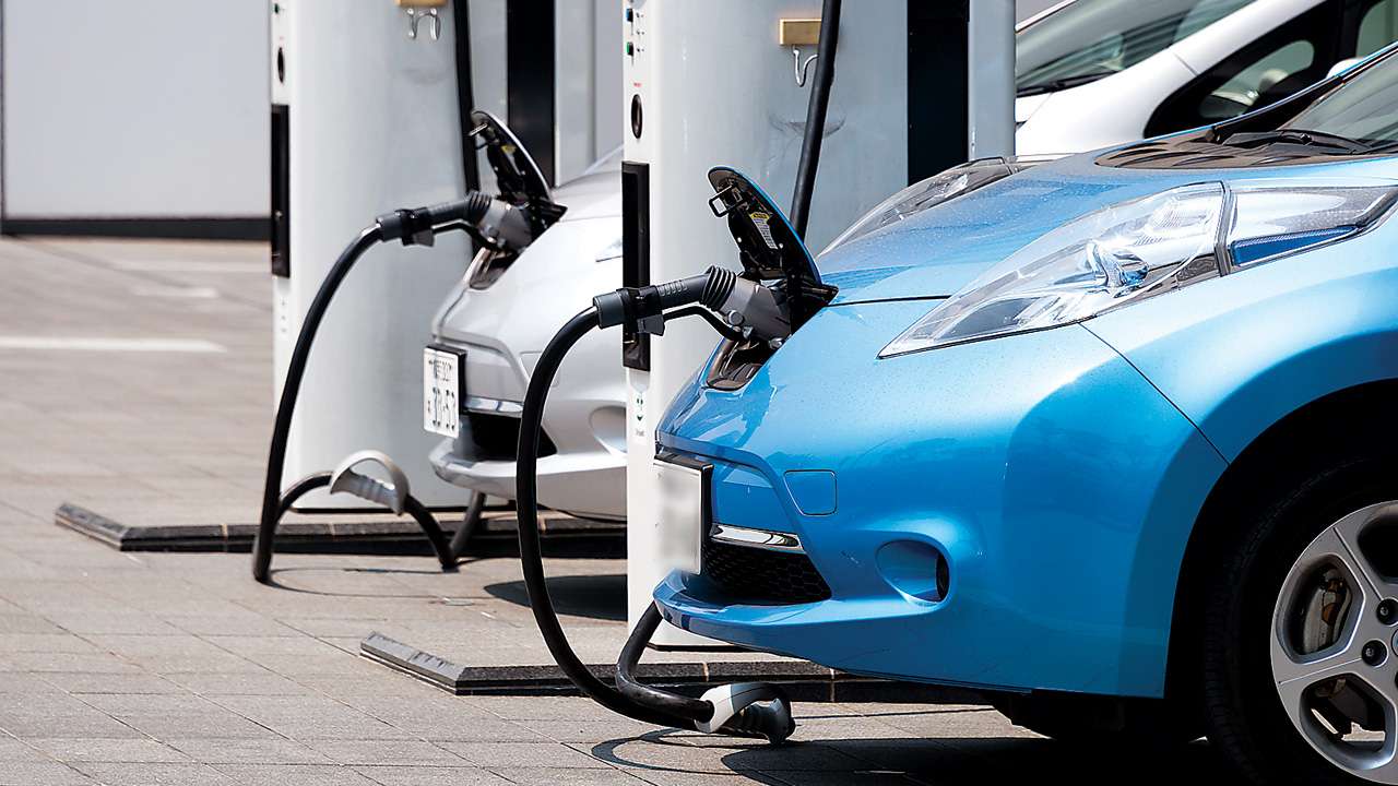 Indian Oil plans alumina-based batteries for e-vehicles