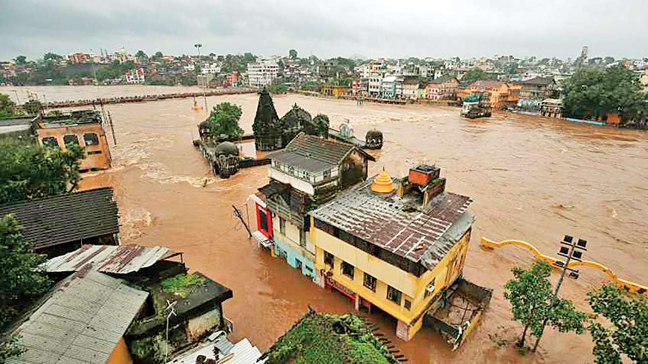 Maharashtra Confident Of Receiving Rs 6 800 Cr Fund For Flood Victims