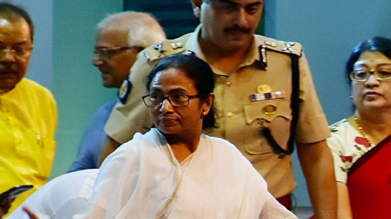 You may manage US, Russia, Israel but don't try to manage Bengal: Mamata to Centre