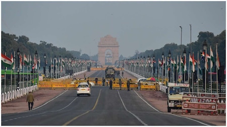 Redevelop 3-km long central vista from Rashtrapati Bhavan to India Gate