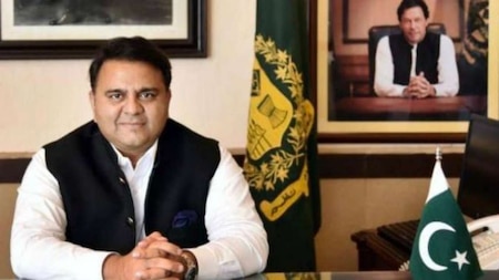 How Fawad Chaudhry was badly trolled for his comment