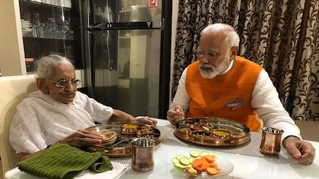 PM Modi takes lunch with mother on his 69th birthday