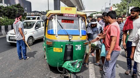 Auto drivers force other auto drivers to take part in strike