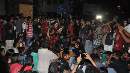 Left-wing students raise slogans against Babul Supriyo