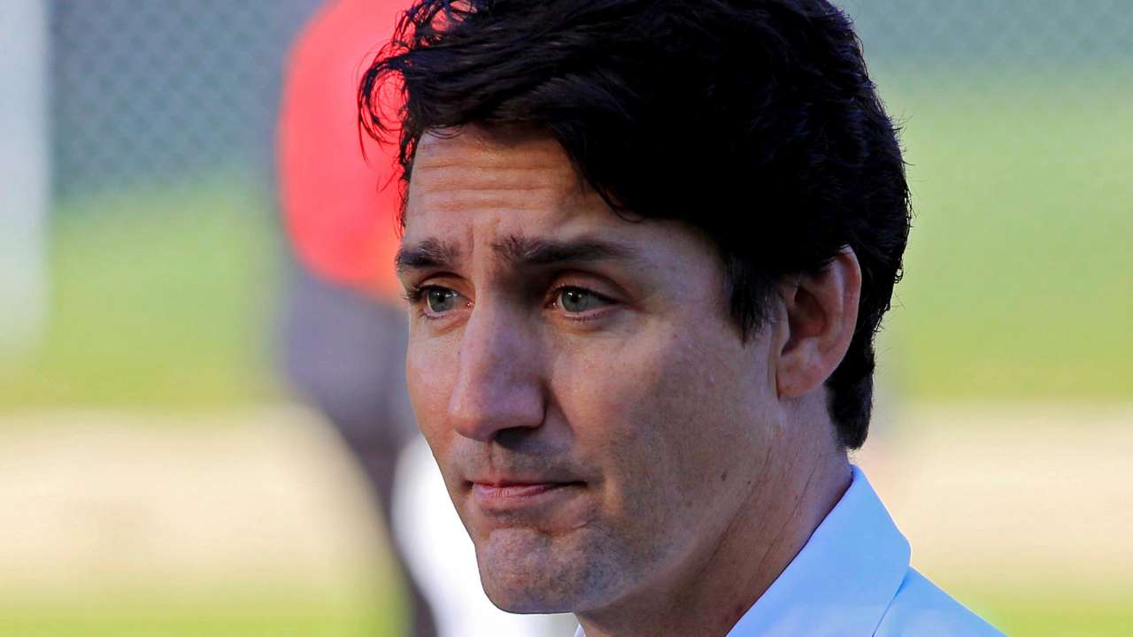 Amid blackface scandal, Justin Trudeau promises to ban assault rifles