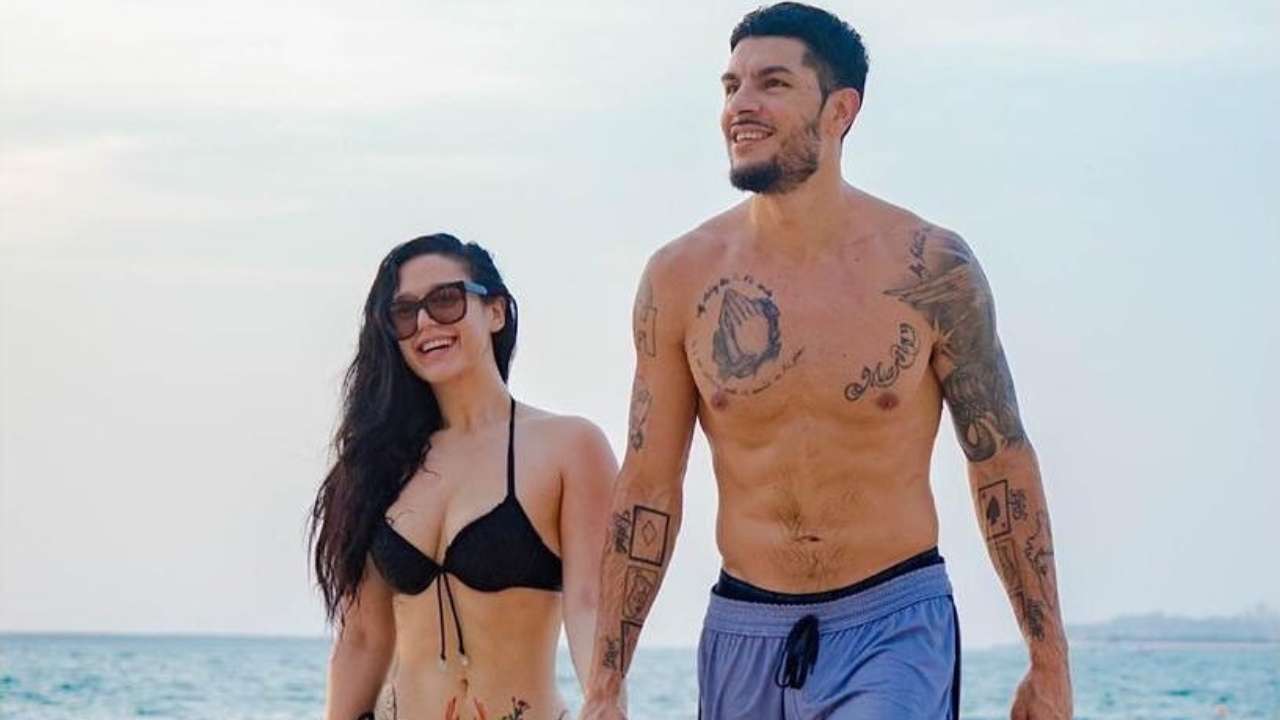 Tiger Shroff's sister Krishna Shroff, beau Eban Hyams on romantic holiday, photos go viral for right reasons