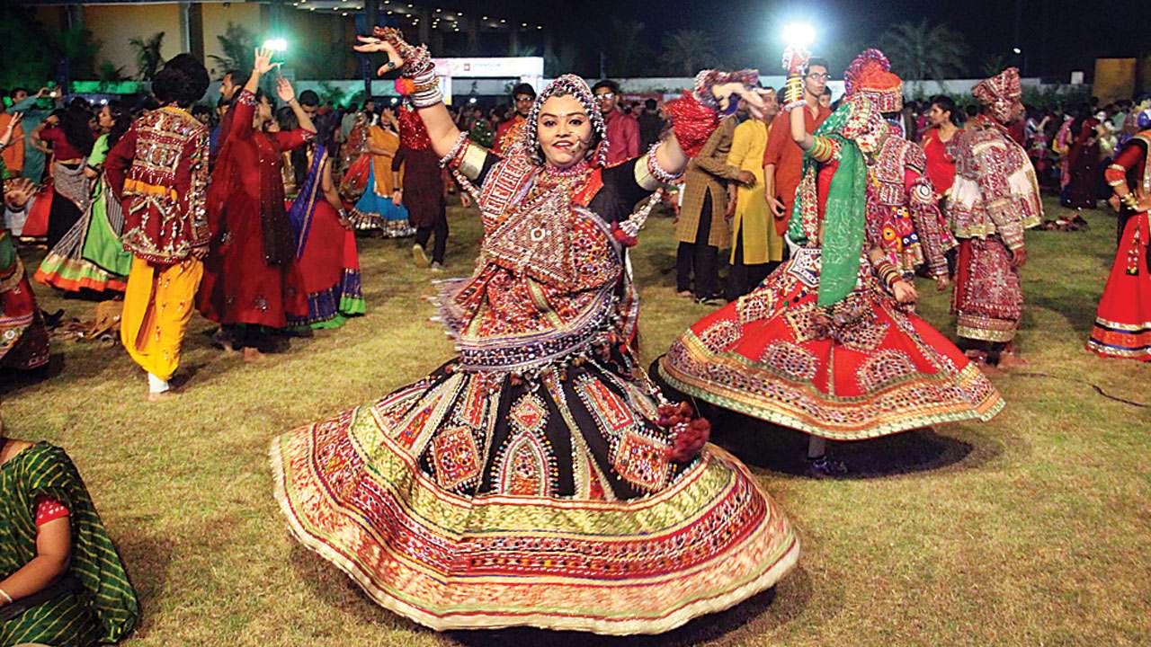 Famous Folk Dances Of India