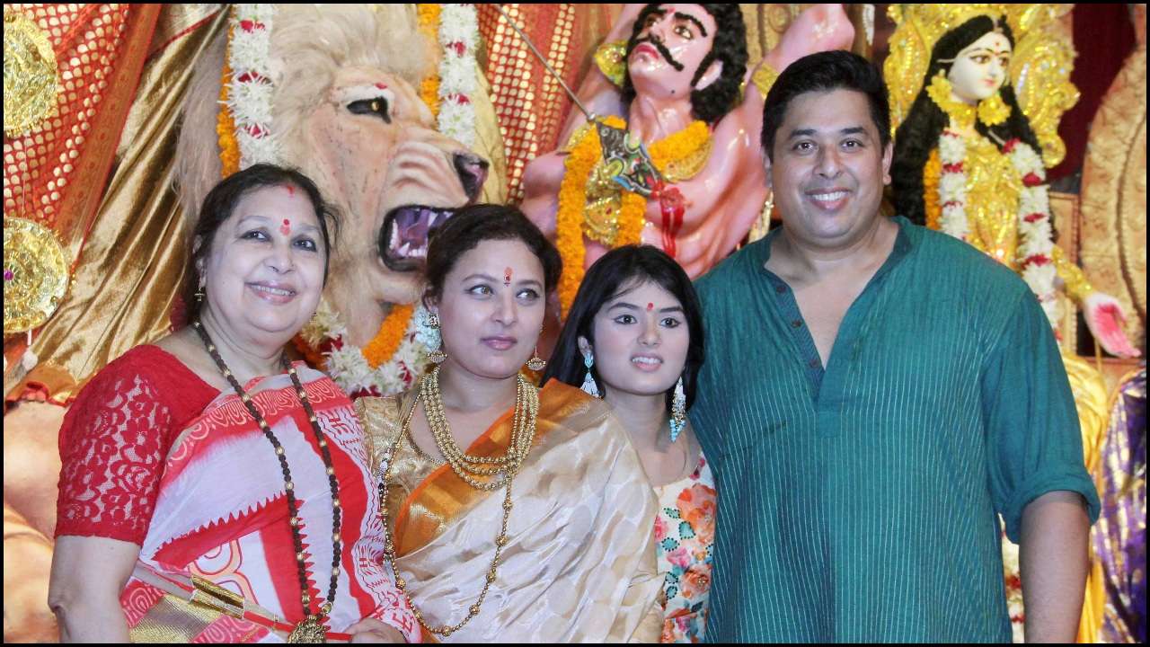 Cousins Samrat and Sharbani at the pandal