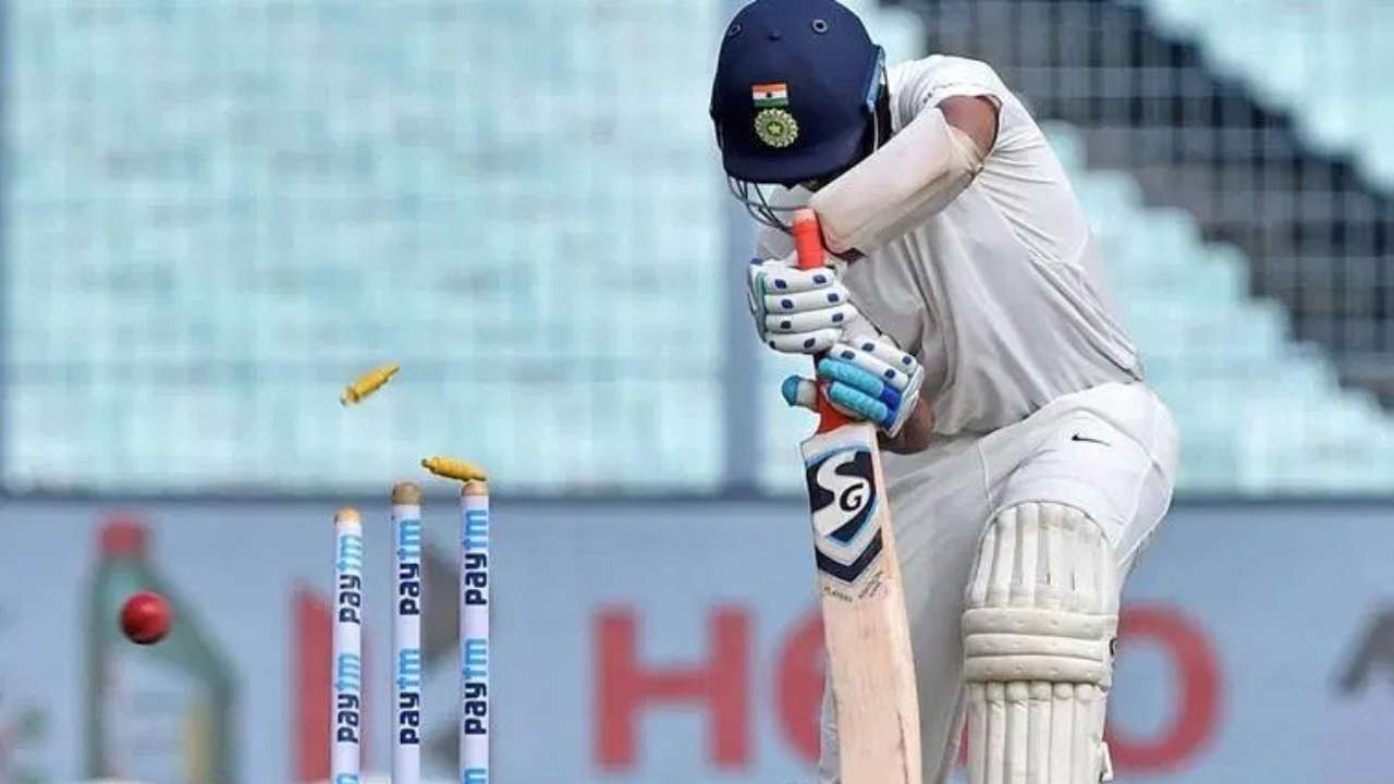 Pujara departs for 6