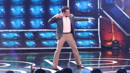 Salman Khan's dance on Jaanam Samjha Karo