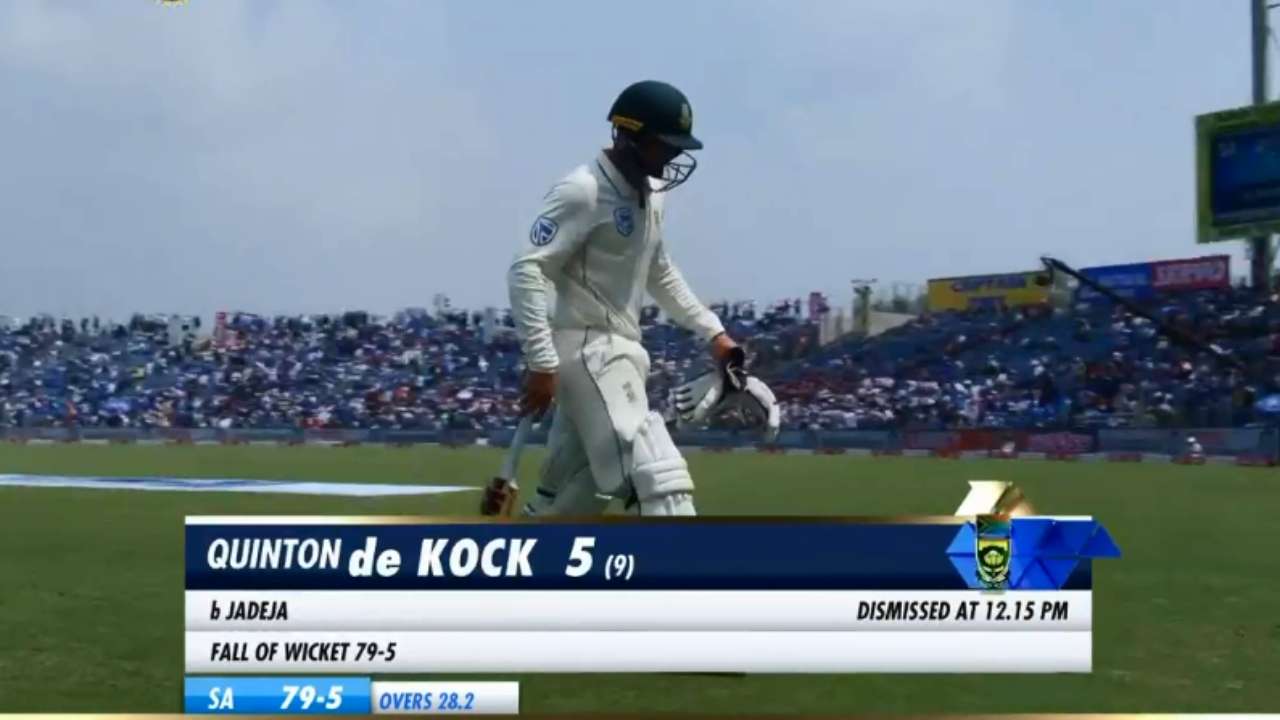 de Kock bowled by Ravindra Jadeja