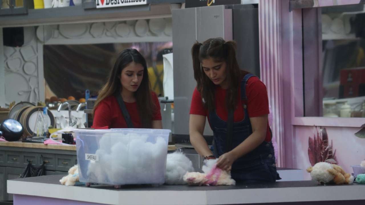 Devoleena Bhattacharjee targetted
