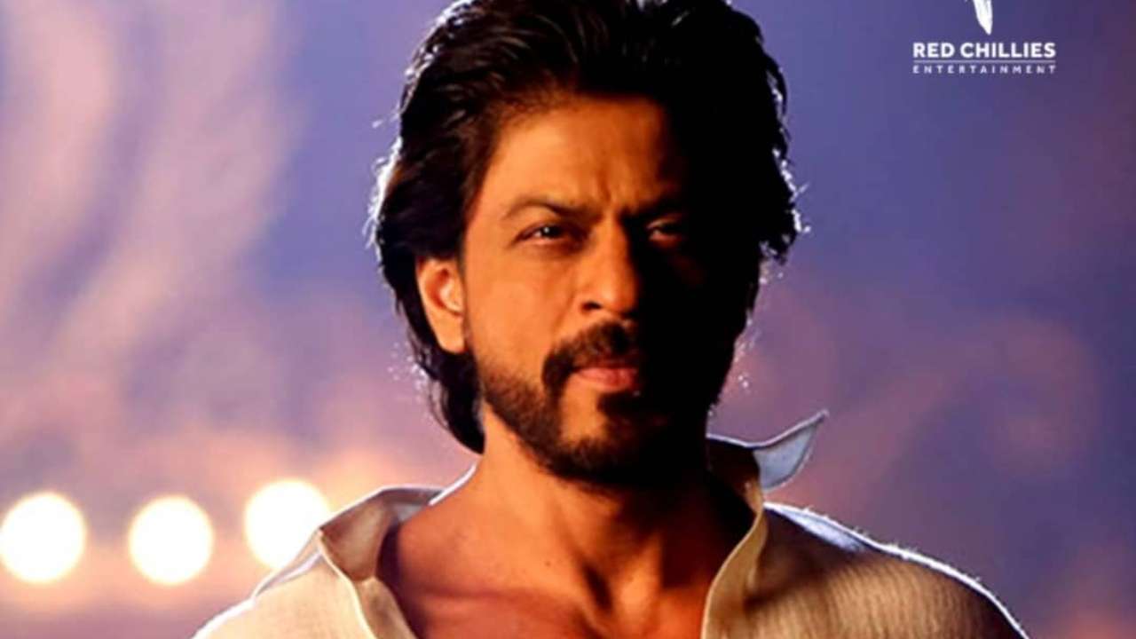 Ajay Devgan Juhi Chawla Xxx Video - Kajol, Madhuri Dixit, Juhi Chawla, Karan Johar to Ajay Devgn, Ayushmann,  Rajkummar; Bollywood celebs wish Shah Rukh Khan