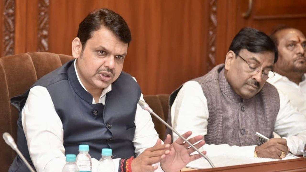 Maharashtra: Fadnavis holds meeting over farm crisis, Shiv Sena ...