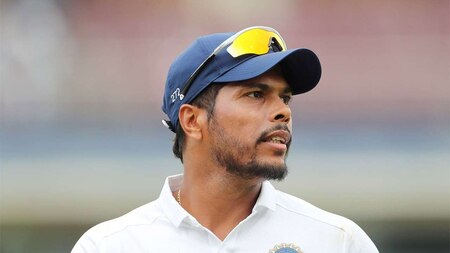 Umesh Yadav strikes first as Kayes departs for 6