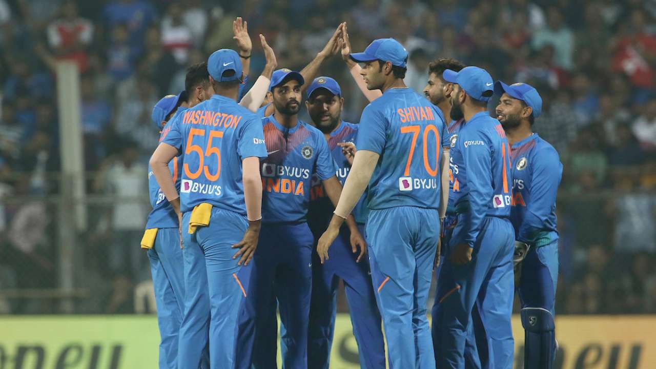 'Captain showed how to change gears': Twitter reacts to Team India's ...