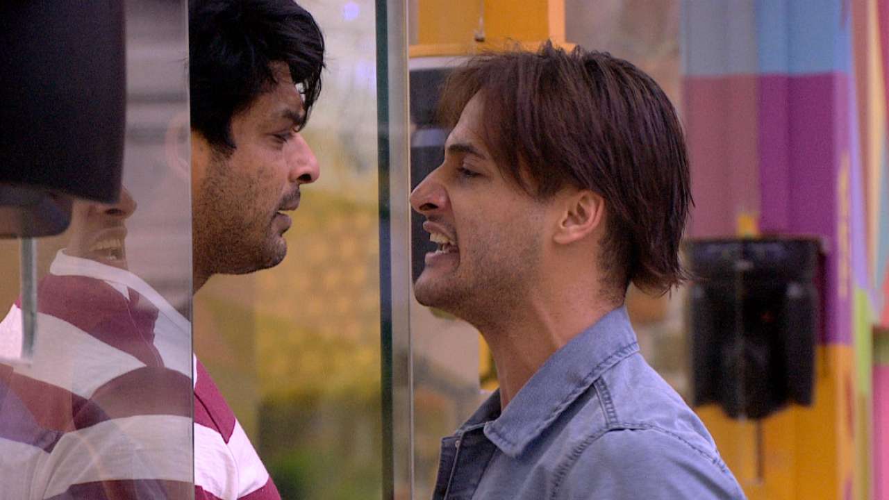 Massive clash of ego takes place between Sidharth Shukla and Asim Riaz