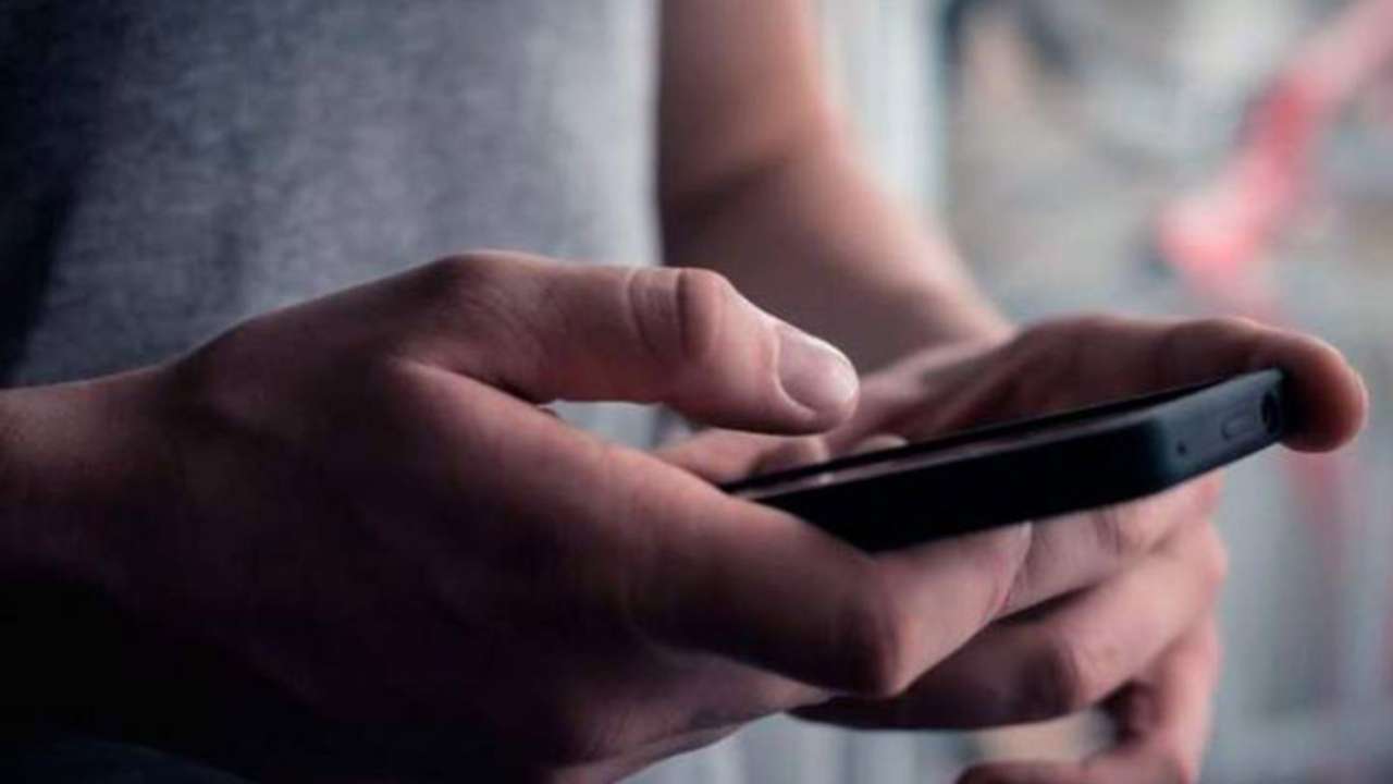 Kashmir: SMS services for all, internet in govt-run hospitals restored