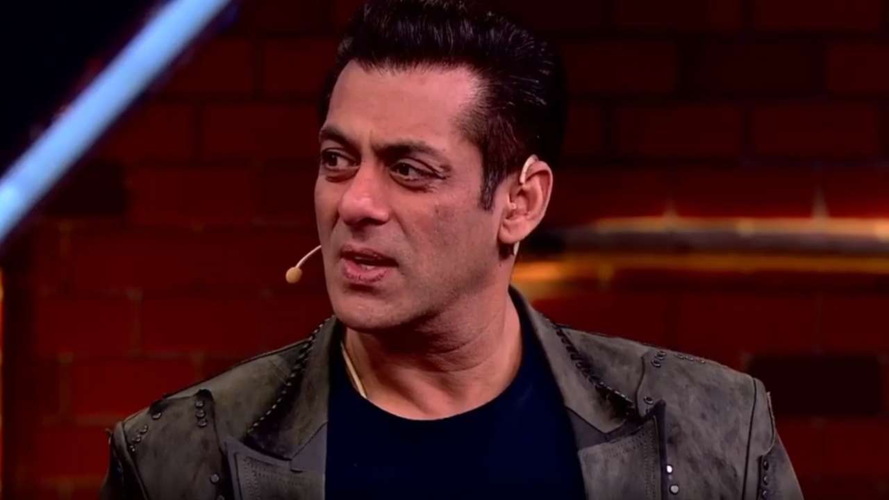 Siddhartha Dey și Abu Malik interacționează cu Salman Khan Siddhartha Dey and Abu Malik interact with Salman Khan