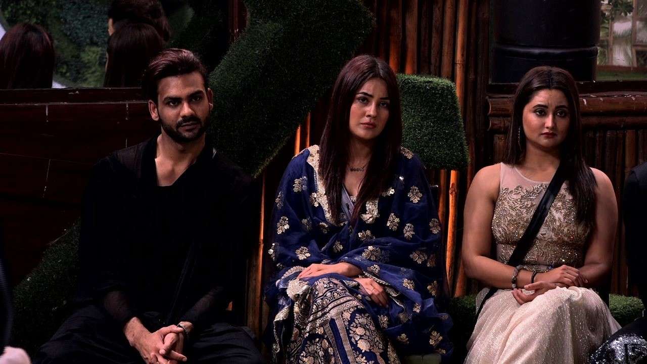 Bigg Boss 13 26 Jan 2021 2024 favors