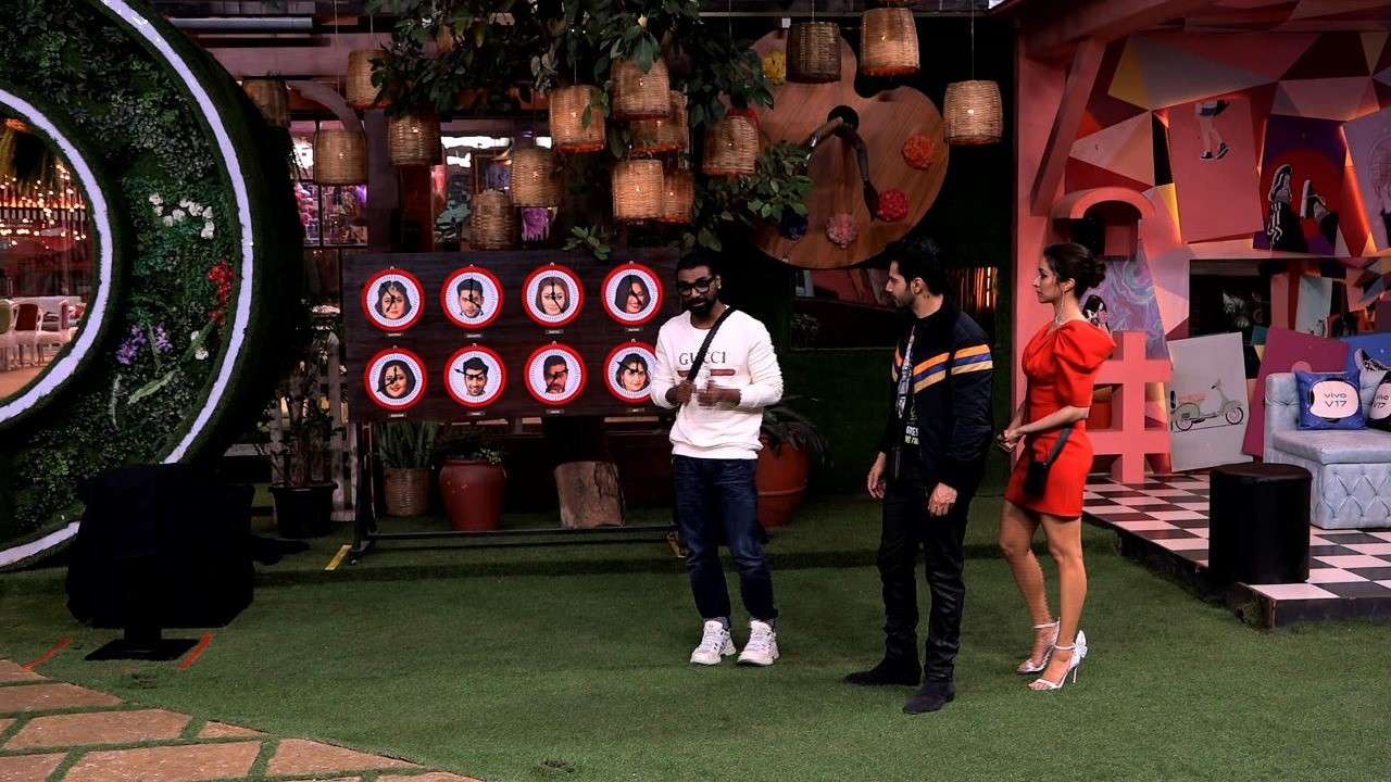 Varun Dhawan și Shraddha Kapoor, de asemenea, în casă Varun Dhawan and Shraddha Kapoor also in the house