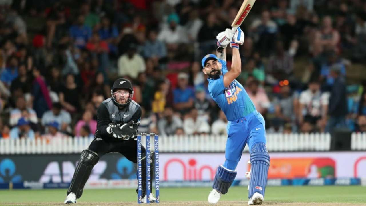 Virat Kohli goes for 11