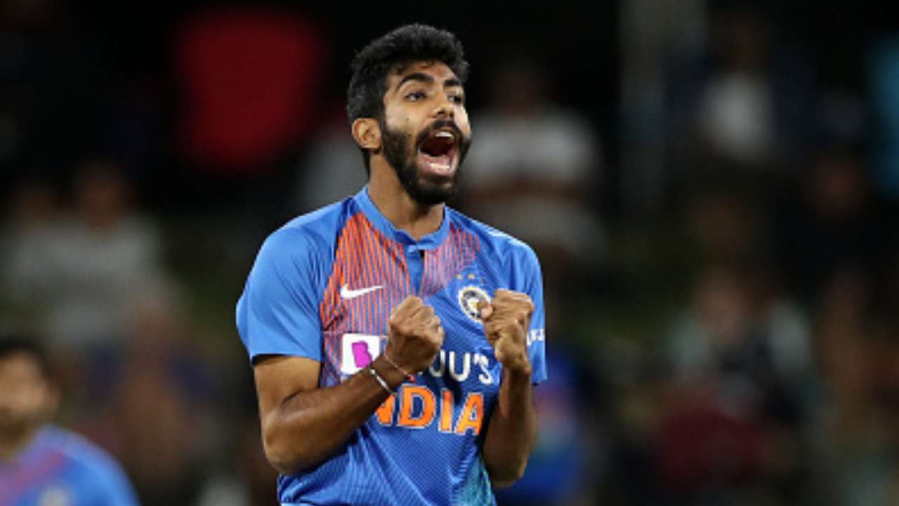 Daryl Mitchell bowled by Jasprit Bumrah