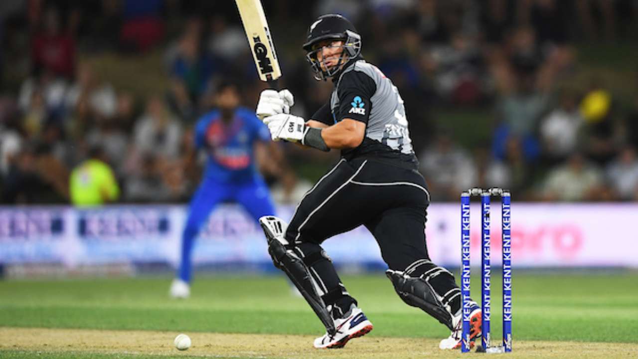 Ross Taylor's wicket is final nail in the coffin for New Zealand