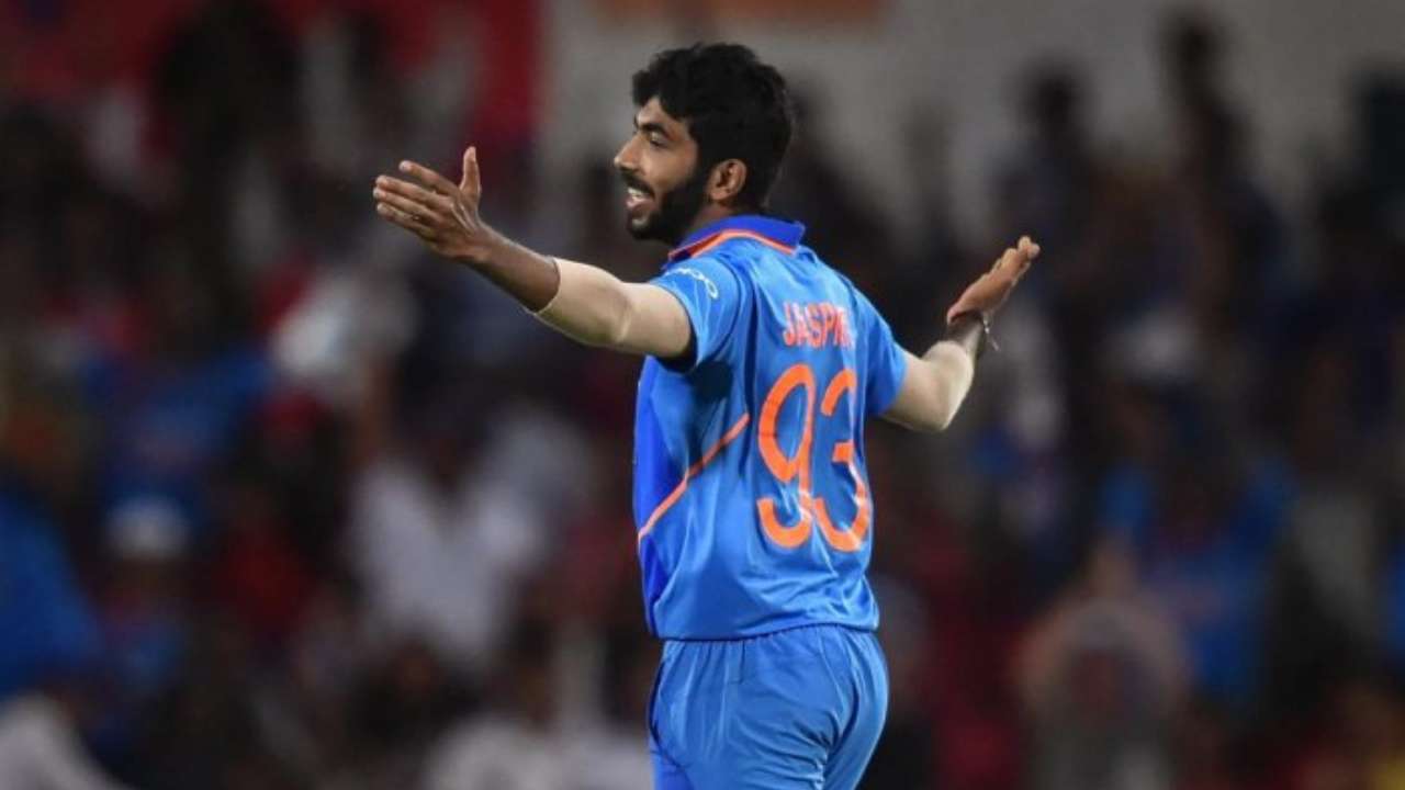 Tim Southee bowled by Jasprit Bumrah