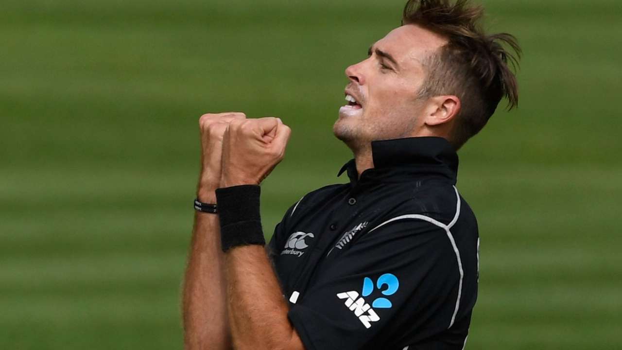 Virat Kohli bowled by Tim Southee