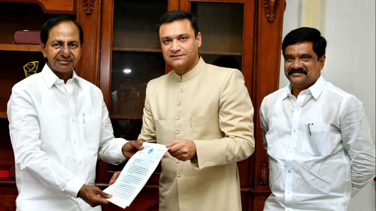 Akbaruddin Owaisi asks for renovation of Mahankali Temple