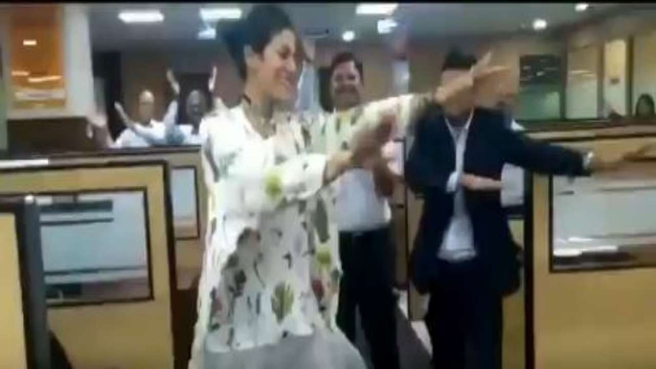 Welspun India CEO Dipali Goenka's dance video with employees is breaking the internet; even Varun Dhawan is 'amazed'