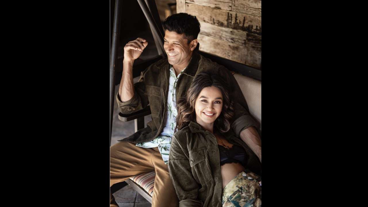'730 not out': Farhan Akhtar-Shibani Dandekar complete two years of togetherness